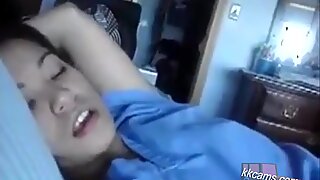 Asiaticas lesbianas teniendo sexo calientes videos caseros principiante camara