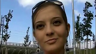 Julkinen vitun kanssa povekas pickup tyttö