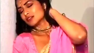 Sexig dans av bollywoodskådespelerskan - maya