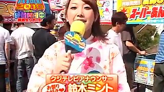 Bukkake spuitsel laadt op elegante Japanse nimf en gek gangbang